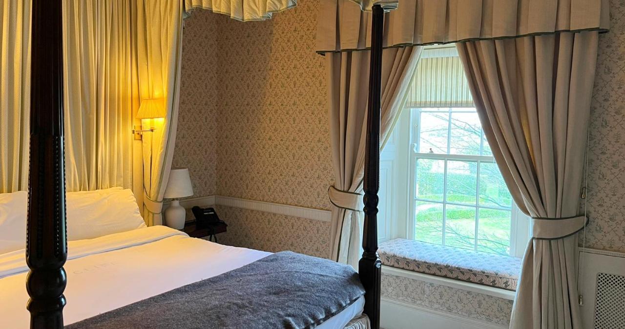 Cliff At Lyons Hotel Селбридж Екстериор снимка